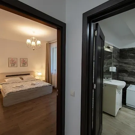 Aparthotel Tonitza 3*